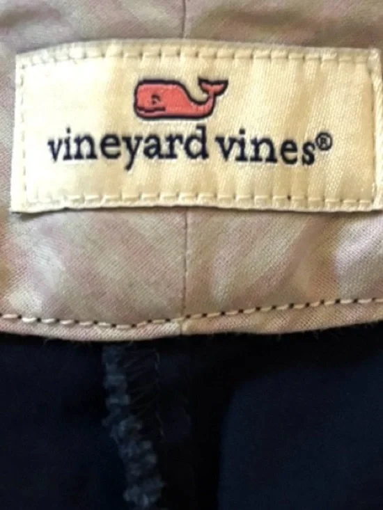 Vineyard Vines Navy Cotton Chino Shorts, size 6 - Picture 3 of 5